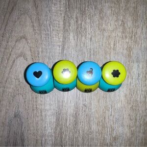 (Bin 4) Studio G, paper punch 4 set - Cat, Heart, Two Flowers